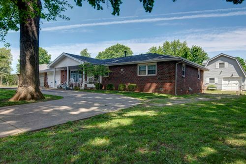 759 W Kingsley St, Springfield, MO, 65807-4742 | Card Image