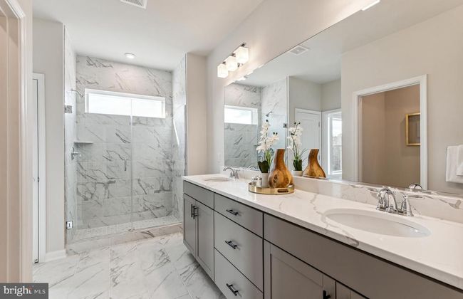 42609 Houdini Rest Ter, Townhouse with 4 bedrooms, 5 bathrooms and null parking in LEESBURG VA | Image 7
