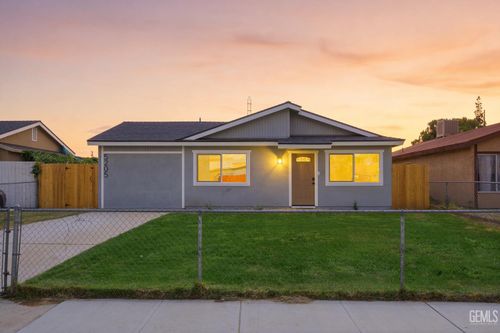 5205 Brockton Court, Bakersfield, CA, 93309 | Card Image