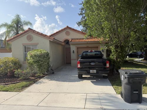 8164 Pelican Harbour Dr, Lake Worth, FL, 33467-6850 | Card Image