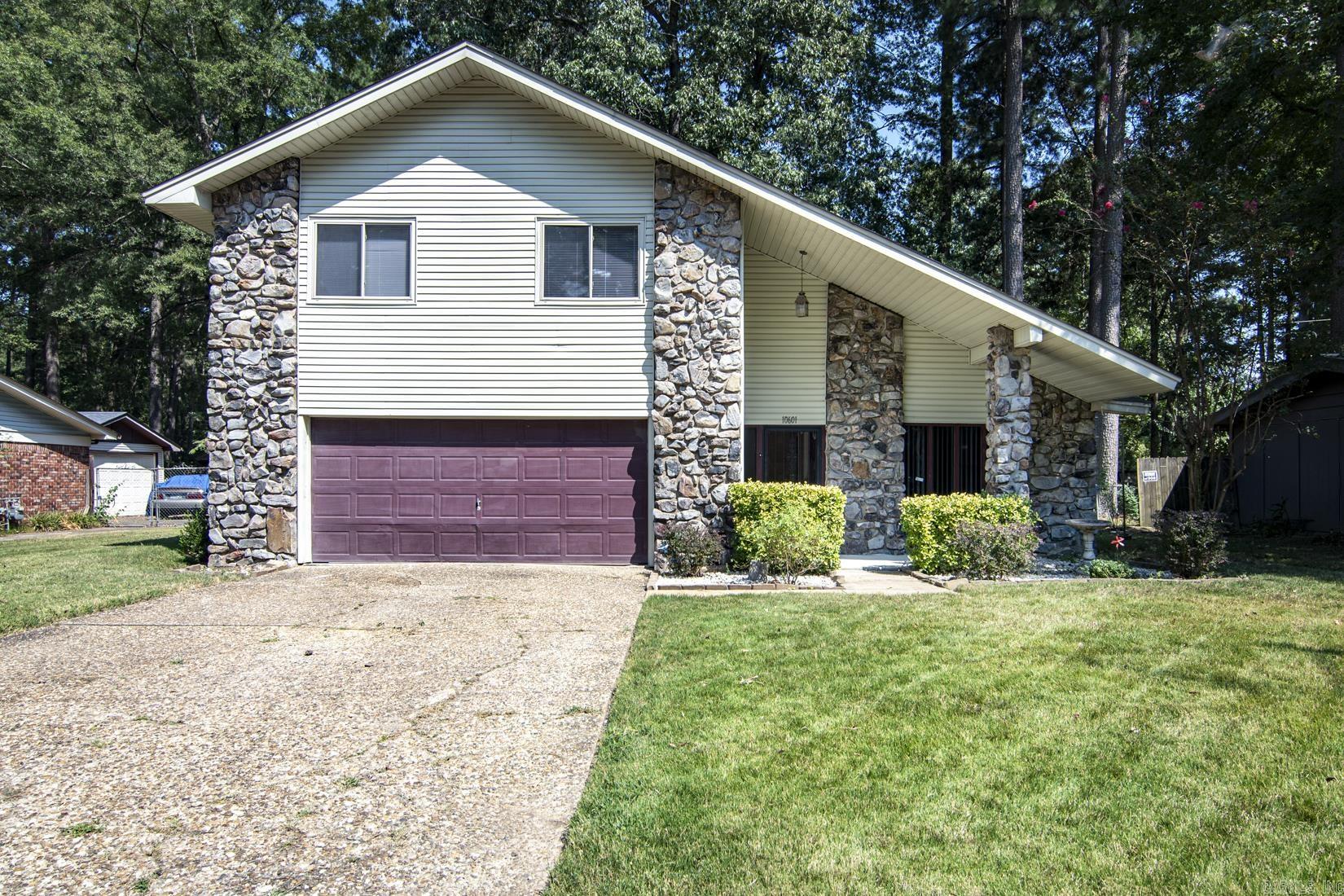 Warren Dr, Little Rock, AR 72209