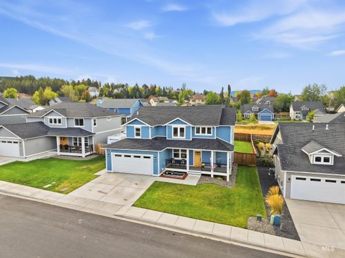 2221 E 3rd St, Moscow, ID, 83843-3740 | Card Image
