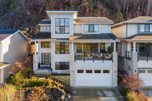 71-50778 Ledgestone Pl, Chilliwack, BC, V2P0E7 | Card Image