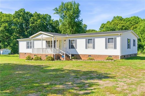 580 Mangum Rd, Reidsville, NC, 27320-4116 | Card Image