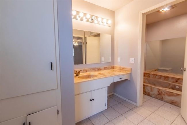 409 W Buffalo St, House other with 3 bedrooms, 2 bathrooms and null parking in Caldwell TX | Image 12