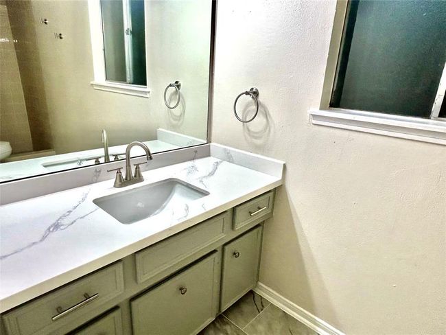 Granite countertops in primary bath | Image 24
