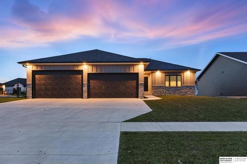 7211 N 50th St, Lincoln, NE, 68514-1006 | Card Image