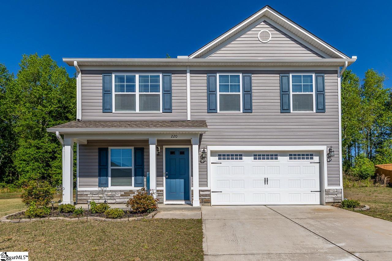 Icebow Rd, Fountain Inn, SC 29644