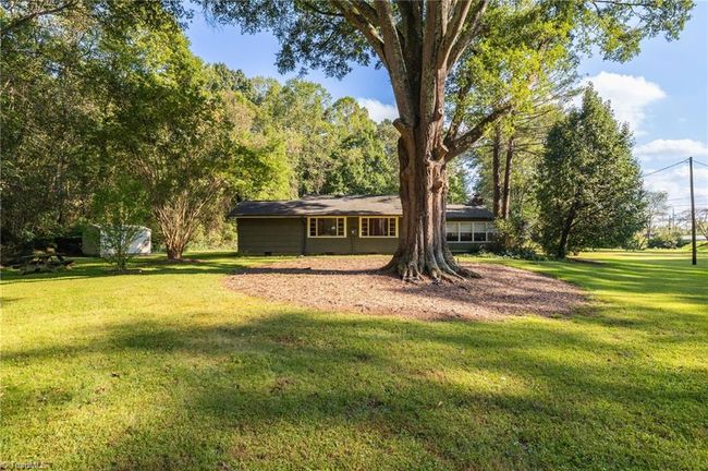 5305 Shattalon Dr, House other with 2 bedrooms, 2 bathrooms and null parking in Winston-Salem NC | Image 42