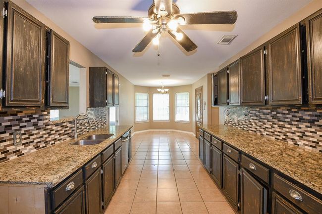 1083 County Road 147, House other with 3 bedrooms, 2 bathrooms and 2 parking in Alvin TX | Image 9