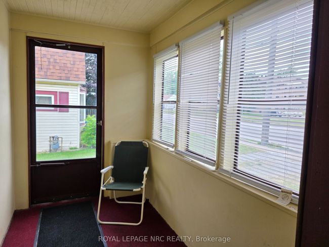 103 Main St E, House other with 2 bedrooms, 1 bathrooms and 2 parking in Port Colborne ON | Image 4