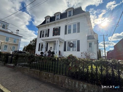 1 Cannon Sq, Stonington, CT, 06378-1477 | Card Image