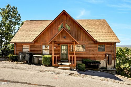 1578 Bears Den Way, Sevierville, TN, 37862 | Card Image