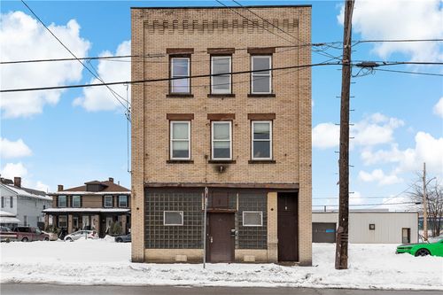 329 14th St, Ambridge, PA, 15003-4202 | Card Image