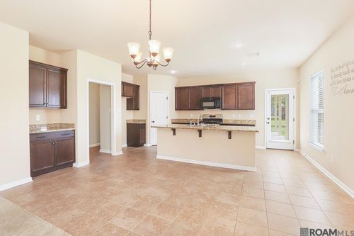 8663 Hackberry Ridge Ave, Zachary, LA, 70791-7493 | Card Image