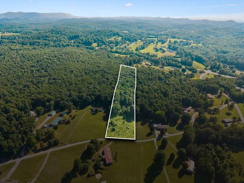 140 Scenic View Ln, Madisonville, TN, 37354-5605 | Card Image