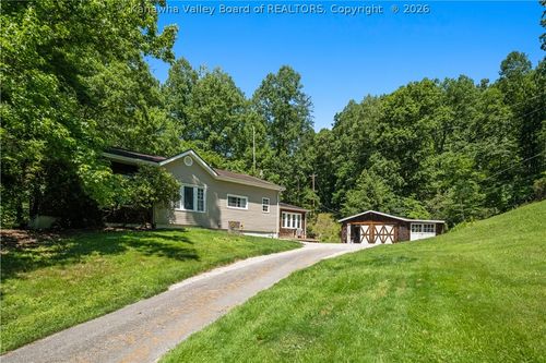 2937 Queen Rd, Clendenin, WV, 25045-9236 | Card Image