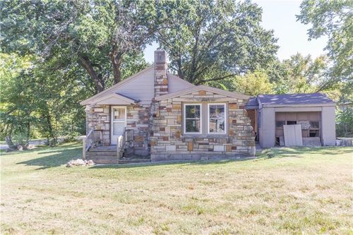 4415 August Ln, Kansas City, KS, 66106-1841 | Card Image