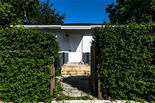 apt-3-635 Sw 16th Ave, Miami, FL, 33135-3788 | Card Image