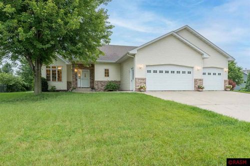 308 Victoria Blvd, Mankato, MN, 56001-7103 | Card Image