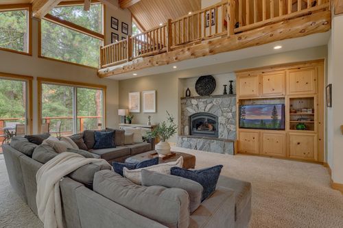 11539 Kitzbuhel Rd, Truckee, CA, 96161-6149 | Card Image