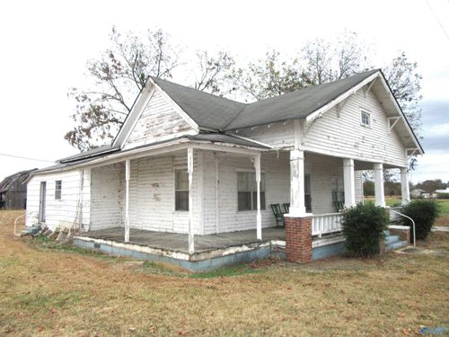 8404 County Road 23, Mount Hope, AL, 35651-3100 | Card Image
