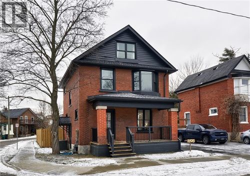 805 William St, Cambridge, ON, N3H3X2 | Card Image