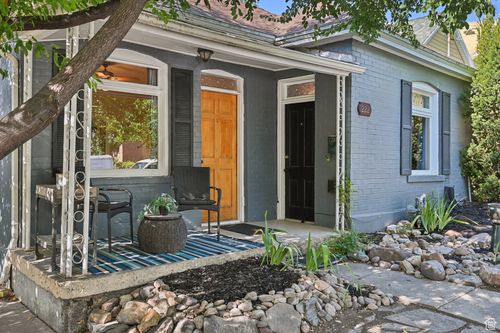 222 Fern Ave, Salt Lake City, UT, 84103-1825 | Card Image