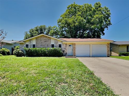3013 Esters Ct, Irving, TX, 75062-4000 | Card Image