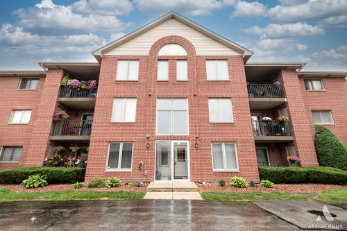 2a-11110 E Cove Cir, Palos Hills, IL, 60465-3175 | Card Image