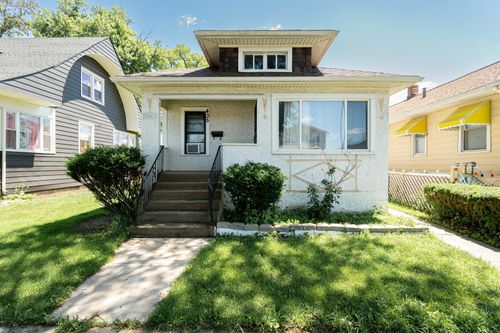 435 22nd Ave, Bellwood, IL, 60104-1651 | Card Image