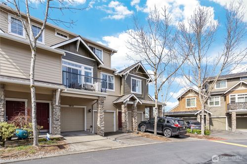 1913-1913 16th Ln Ne, Issaquah, WA, 98029-7330 | Card Image