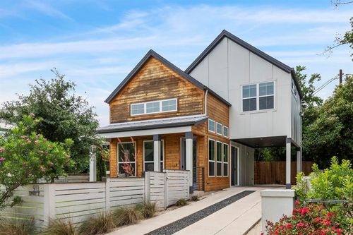 2-911 Stobaugh St, Austin, TX, 78757-1527 | Card Image