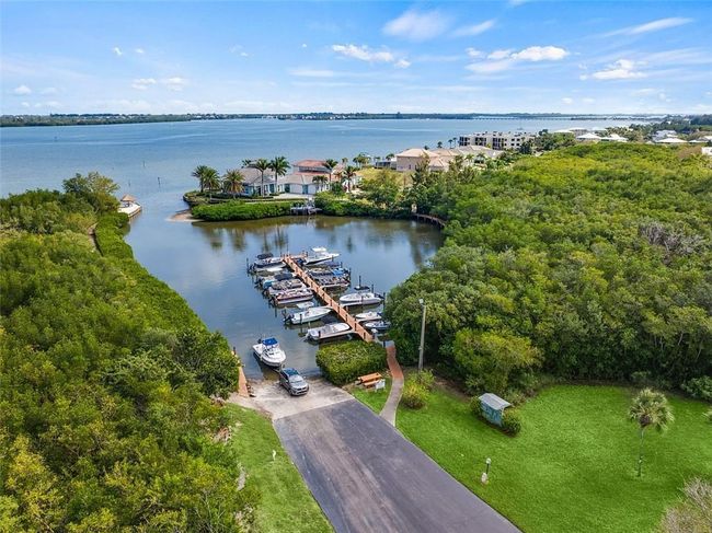 APT-3 - 5720 Pelican Pointe Dr, Condo with 2 bedrooms, 2 bathrooms and null parking in Sebastian FL | Image 35