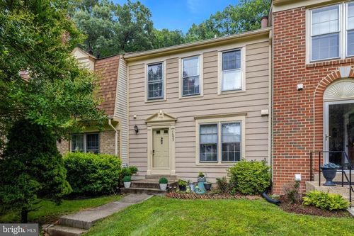 11955 Artery Dr, FAIRFAX, VA, 22030-6711 | Card Image