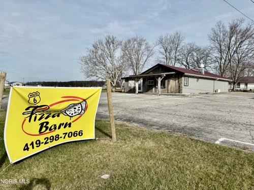 404 Vine St, Edgerton, OH, 43517-9624 | Card Image