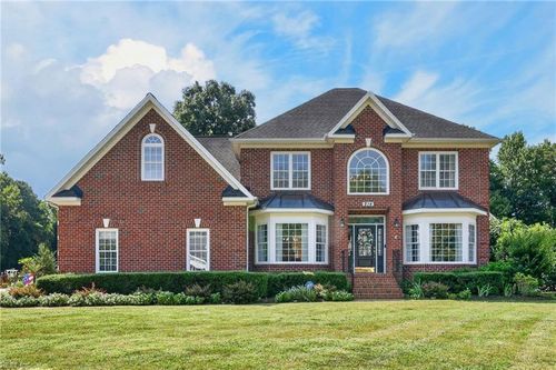 214 Denise Dr, Yorktown, VA, 23693-3041 | Card Image