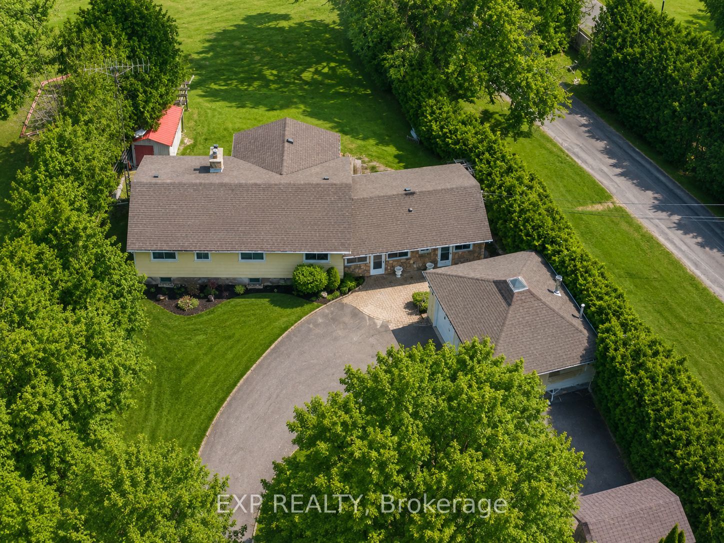 Residential in Georgina 5
