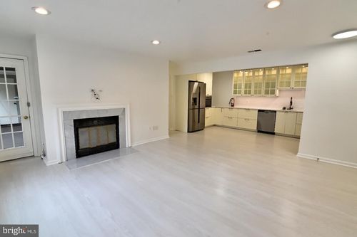 703b-11717 Karbon Hill Ct, RESTON, VA, 20191-2371 | Card Image