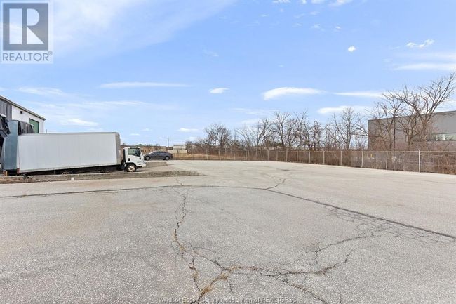 3181 Devon Dr, Home with 0 bedrooms, 0 bathrooms and null parking in Windsor ON | Image 24