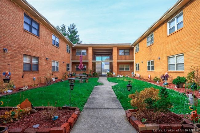 APT-37 - 225 Ettels Ln, Home with 1 bedrooms, 1 bathrooms and null parking in Clarksville IN | Image 8