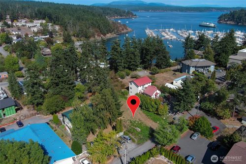 542 Jensen Aly, Friday Harbor, WA, 98250-8051 | Card Image