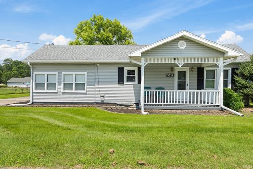 2237 35th St, Bedford, IN, 47421-5516 | Card Image