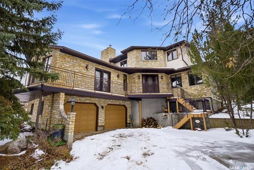 250 Prospect Cres, Lumsden, SK, S0G0B6 | Card Image