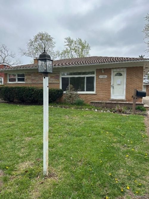 27201 Clairview Dr, Dearborn Heights, MI, 48127-1681 | Card Image