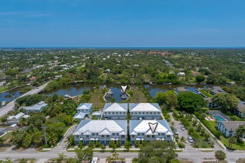 4692 Se Manatee Way, Stuart, FL, 34997-5326 | Card Image