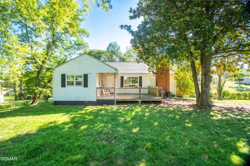 129 S High Knob Rd, La Follette, TN, 37766-8016 | Card Image