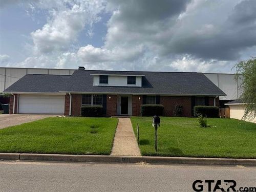 1311 Larkspur Ln, Tyler, TX, 75703-3218 | Card Image