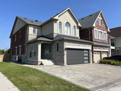 2 Quantum St, House other with 5 bedrooms, 6 bathrooms and 5 parking in Markham ON | Image 1