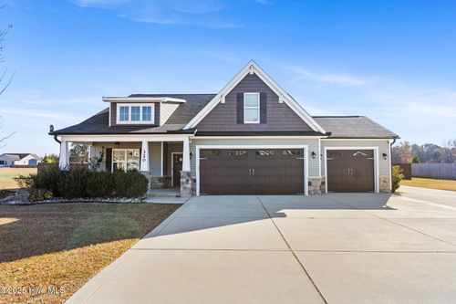 320 Fairfax Dr, Sanford, NC, 27332-3031 | Card Image